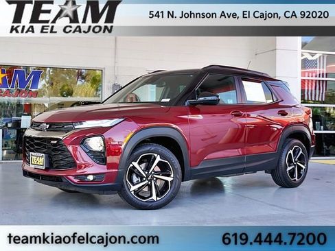 Used 2023 Chevrolet TrailBlazer RS w/ Convenience Package AWD/4WD image 2