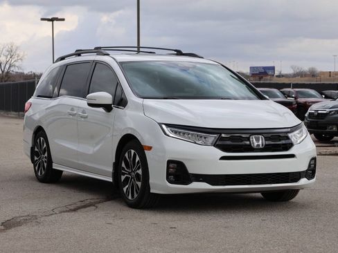 Used 2025 Honda Odyssey Elite image 4