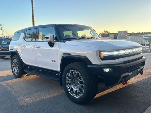 Used 2025 GMC Hummer EV 3X w/ LPO, Sport Package image 6