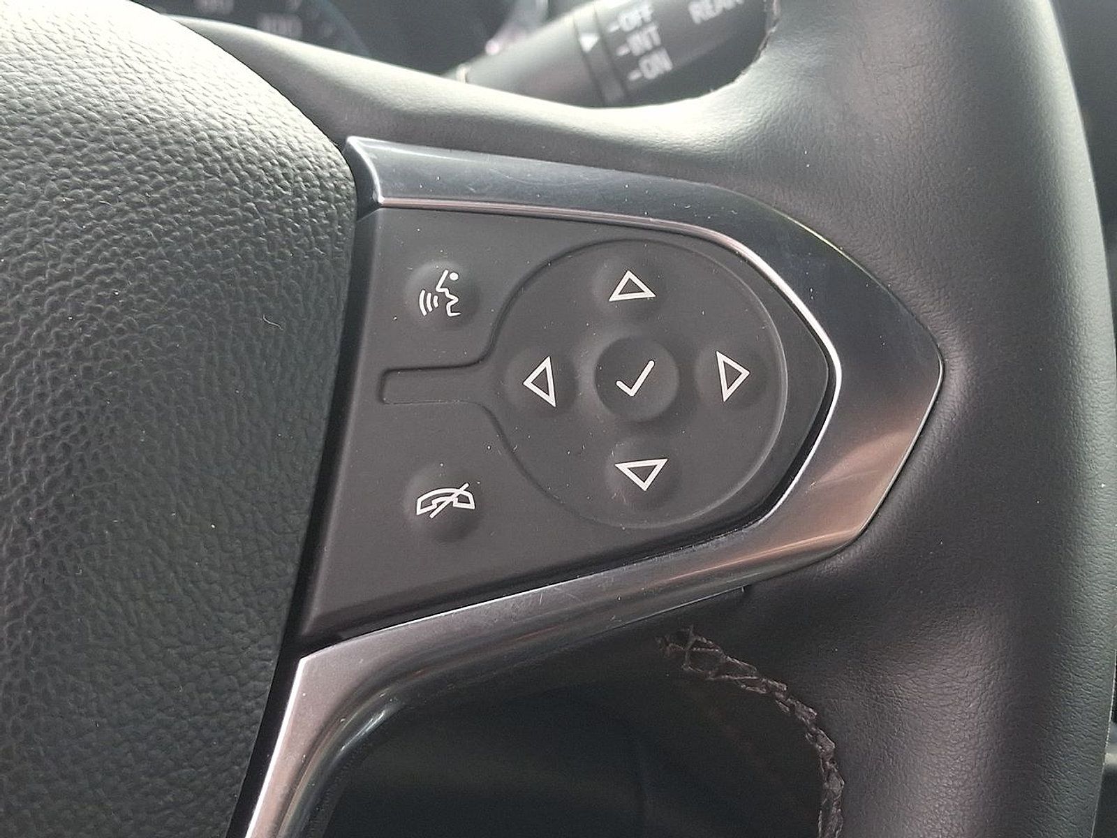 Certified 2023 Chevrolet Traverse RS AWD/4WD image 18