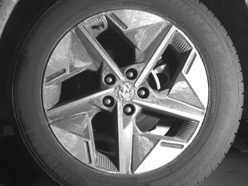 Used 2025 Hyundai Tucson SEL image 14