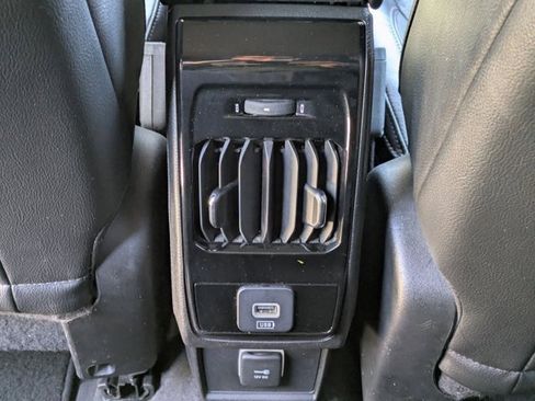 Used 2023 Jeep Compass Limited image 18