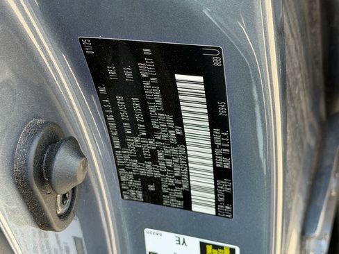 Used 2025 Toyota Corolla Cross XLE w/ Convenience Package image 26