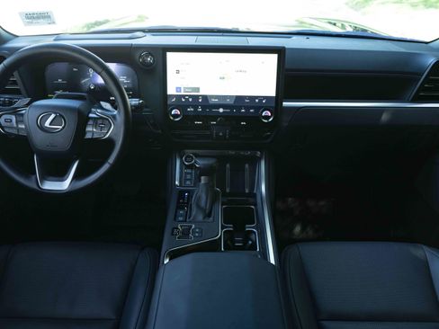 Used 2024 Lexus GX 550 AWD/4WD image 25