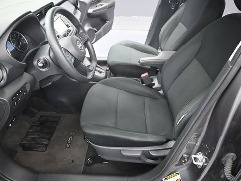 Used 2025 Nissan Kicks Play S FWD image 11