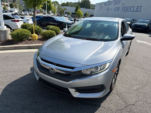 Used 2016 Honda Civic EX image 4