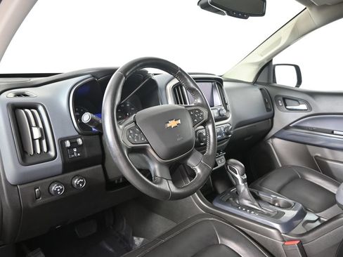 Used 2022 Chevrolet Colorado Z71 w/ Z71 Midnight Edition AWD/4WD image 22