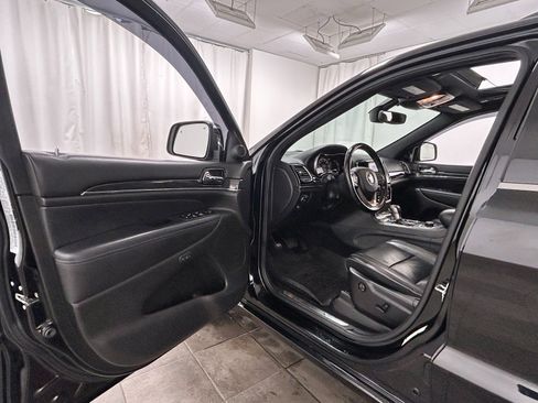 Used 2020 Jeep Grand Cherokee Overland image 24