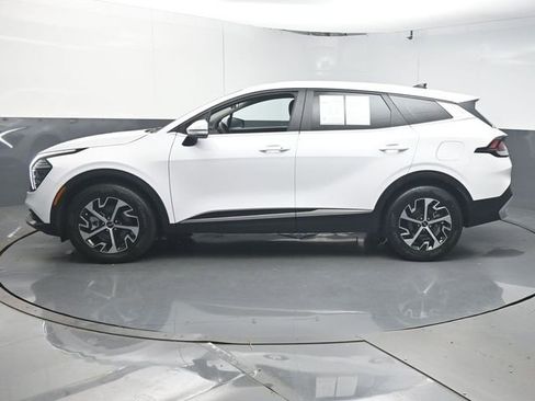 Used 2025 Kia Sportage EX FWD image 5
