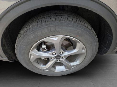 Used 2025 Ford Escape ST-Line AWD/4WD image 35