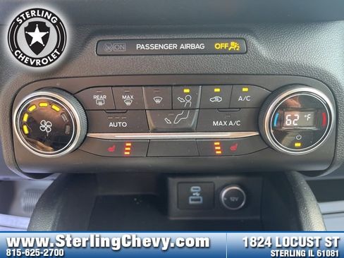 Used 2020 Ford Escape SE image 11