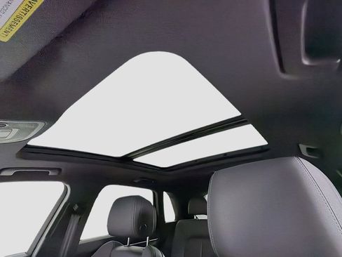 Used 2023 Audi Q3 2.0T Premium Plus w/ Premium Plus Package image 23