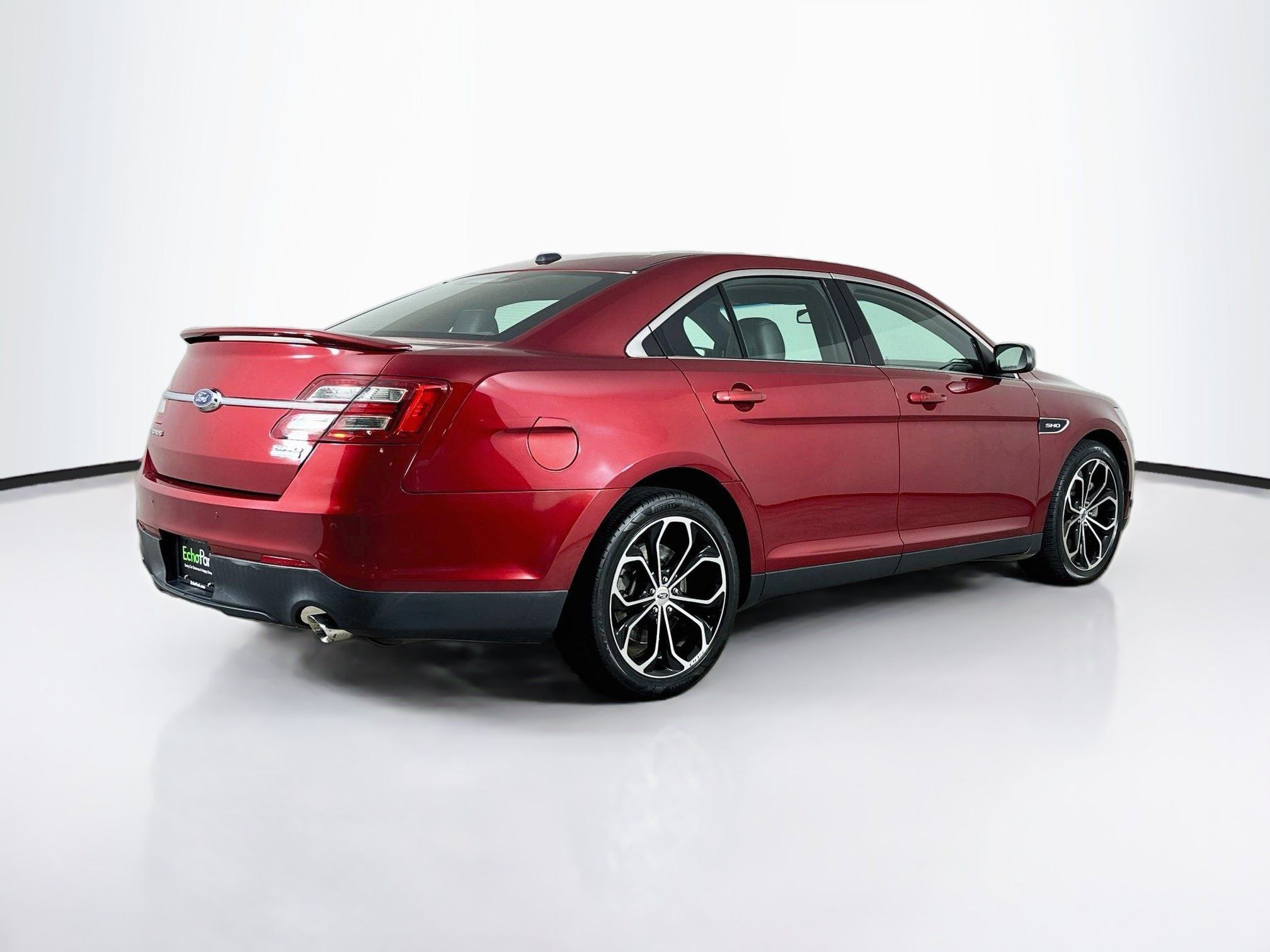 Used 2018 Ford Taurus SHO AWD/4WD image 9