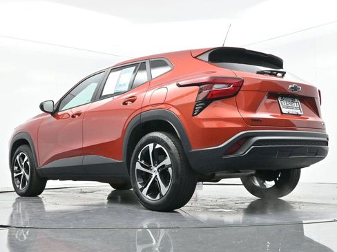 Used 2024 Chevrolet Trax RS w/ Driver Confidence Package image 43