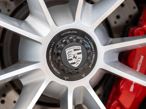 Used 2018 Porsche 911 GT3 RWD image 15