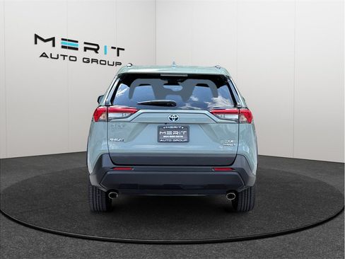 Used 2021 Toyota RAV4 XLE Premium AWD/4WD image 8