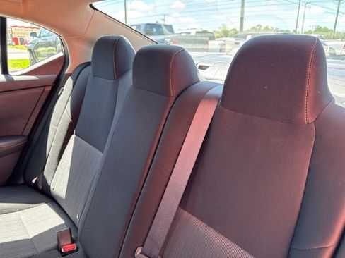 Used 2025 Nissan Sentra SV FWD image 21