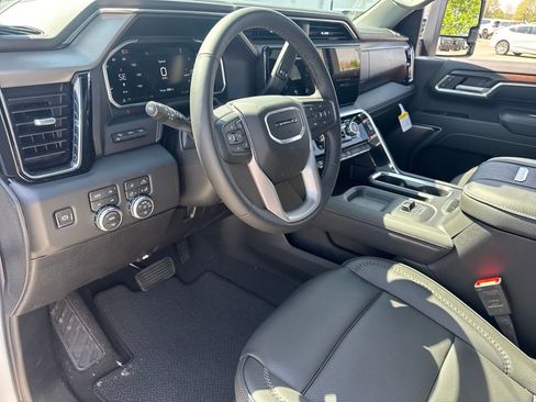 New 2026 GMC Sierra 2500 Denali w/ Denali Reserve Package AWD/4WD image 16