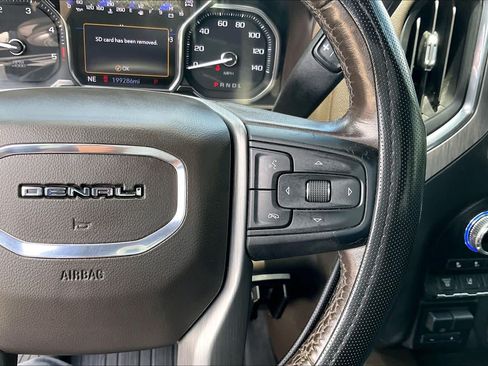 Used 2022 GMC Sierra 2500 Denali w/ Technology Package AWD/4WD image 24