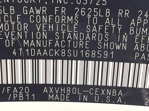 Used 2025 Toyota Camry LE w/ Convenience Package FWD image 31