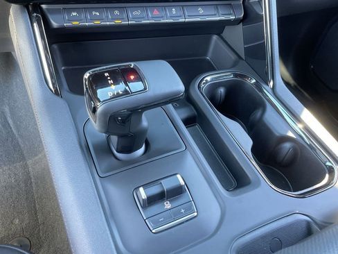 Used 2025 GMC Sierra 1500 AT4 w/ AT4 Premium Package image 16