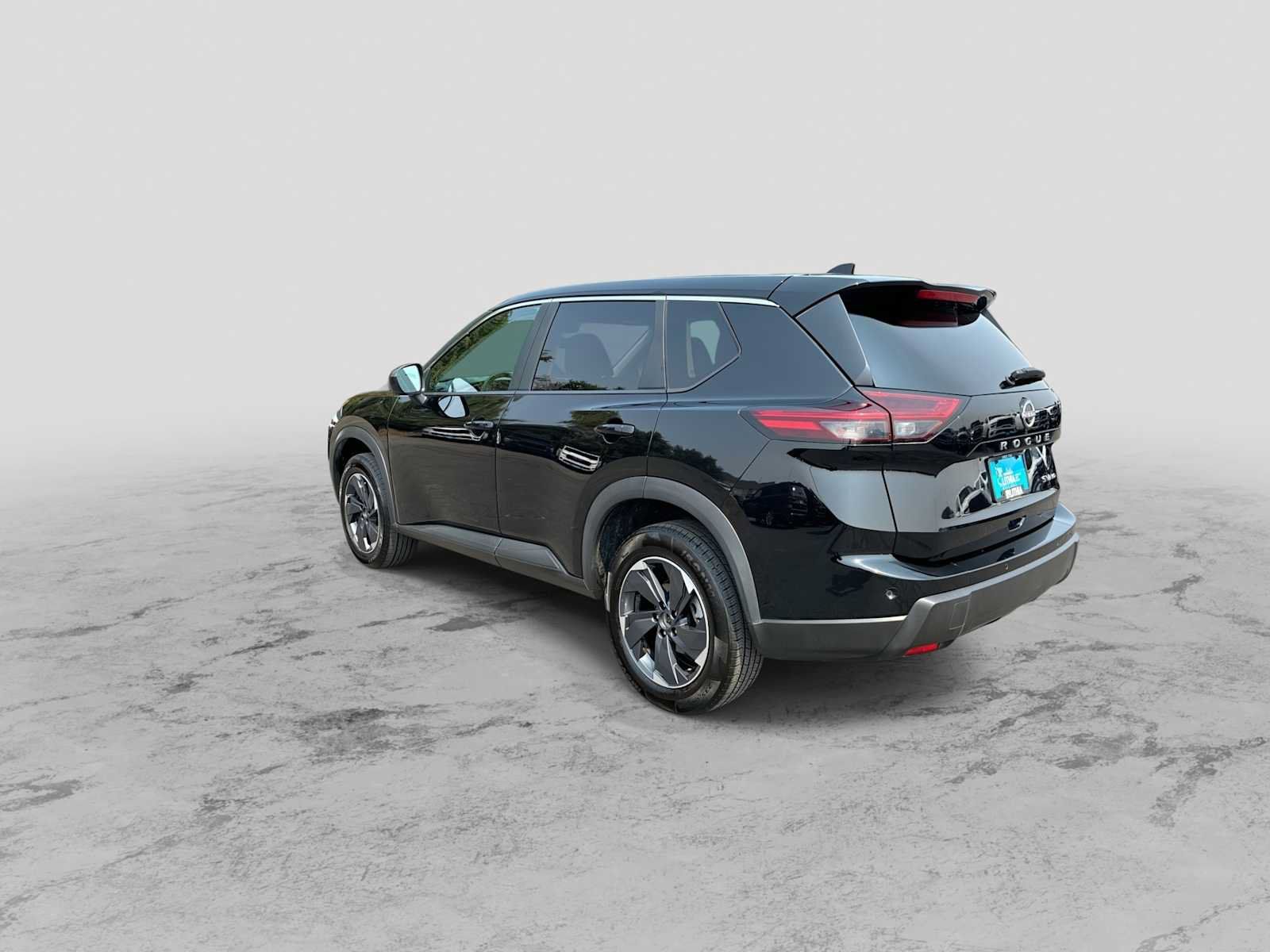 Used 2024 Nissan Rogue SV AWD/4WD image 8