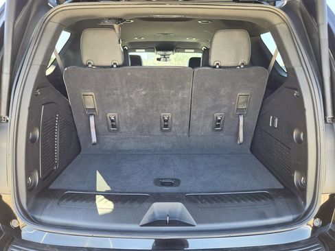 Used 2025 Chevrolet Tahoe LT RWD image 29