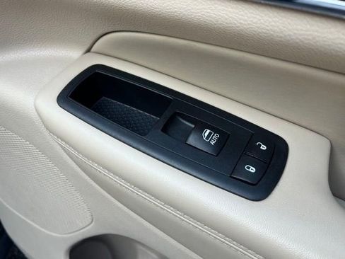 Used 2020 Jeep Grand Cherokee Limited image 20