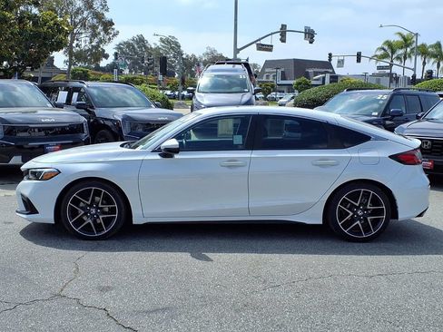 Used 2024 Honda Civic Sport Touring image 2