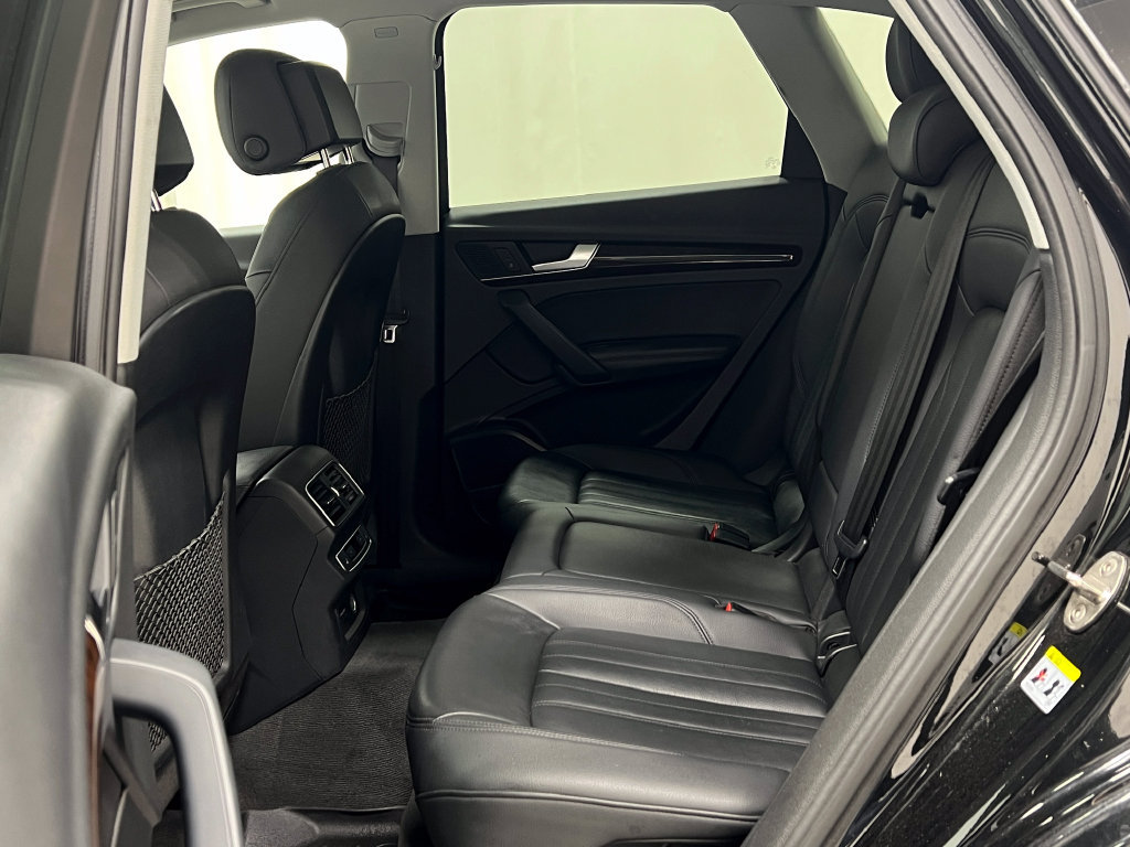 Used 2019 Audi Q5 2.0T Premium Plus w/ Premium Plus Package AWD/4WD image 35
