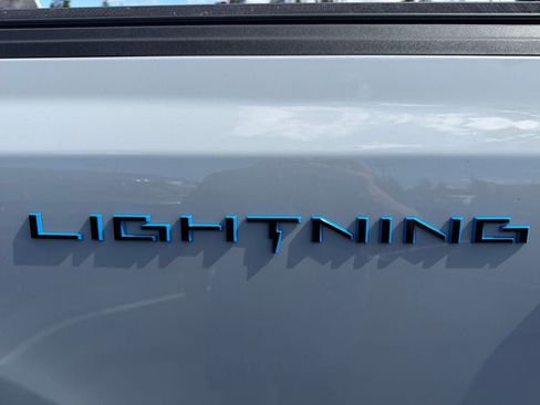 Used 2024 Ford F150 Lightning XLT AWD/4WD image 32