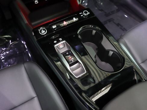 New 2027 Audi Q6 e-tron Premium Plus AWD/4WD image 22