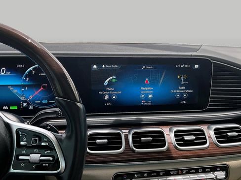 Used 2022 Mercedes-Benz GLS 450 4MATIC image 7