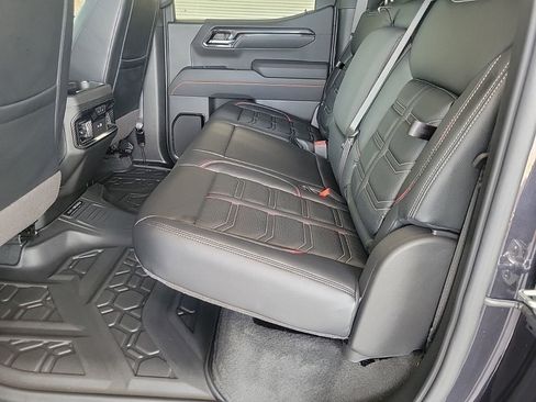 Used 2026 GMC Sierra 1500 AT4 w/ Technology Package AWD/4WD image 17