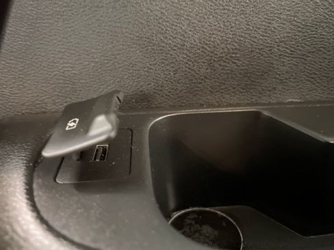 Used 2024 Nissan Pathfinder SL AWD/4WD image 37