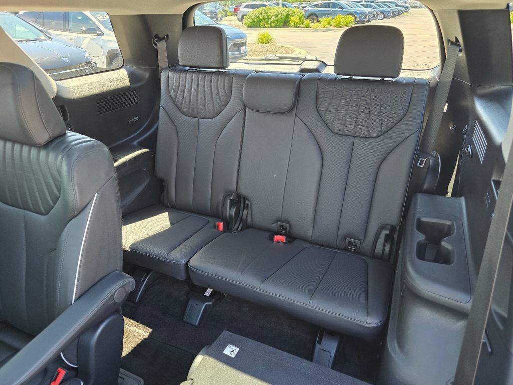 Used 2024 Hyundai Palisade Limited AWD/4WD image 26