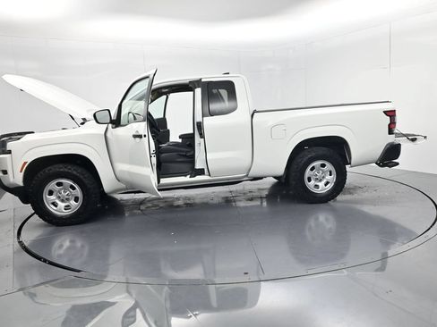 Used 2024 Nissan Frontier S AWD/4WD image 53
