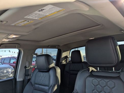 Certified 2024 Nissan Frontier SL w/ Technology Package image 23