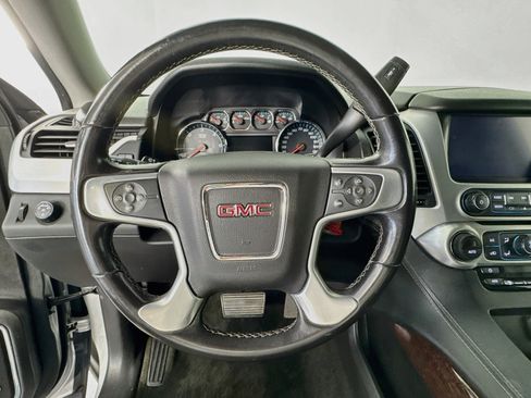 Used 2017 GMC Yukon SLE w/ SLE Value Package AWD/4WD image 11