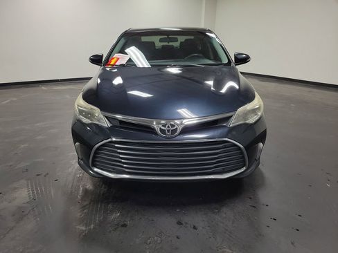 Used 2016 Toyota Avalon XLE image 2