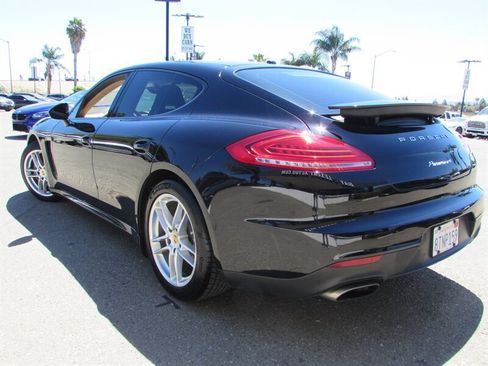 Used 2015 Porsche Panamera 4 AWD/4WD image 5