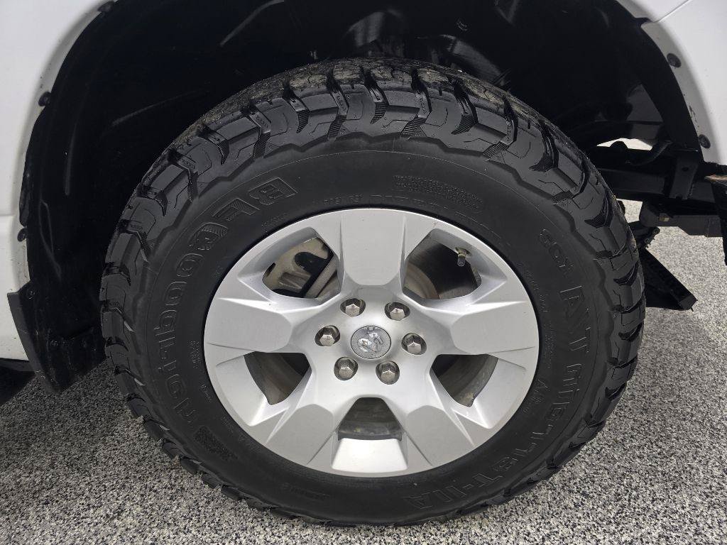 Used 2024 RAM 1500 Lone Star AWD/4WD image 29