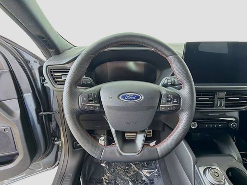 Used 2023 Ford Escape ST-Line w/ Tech Pack #1 AWD/4WD image 31