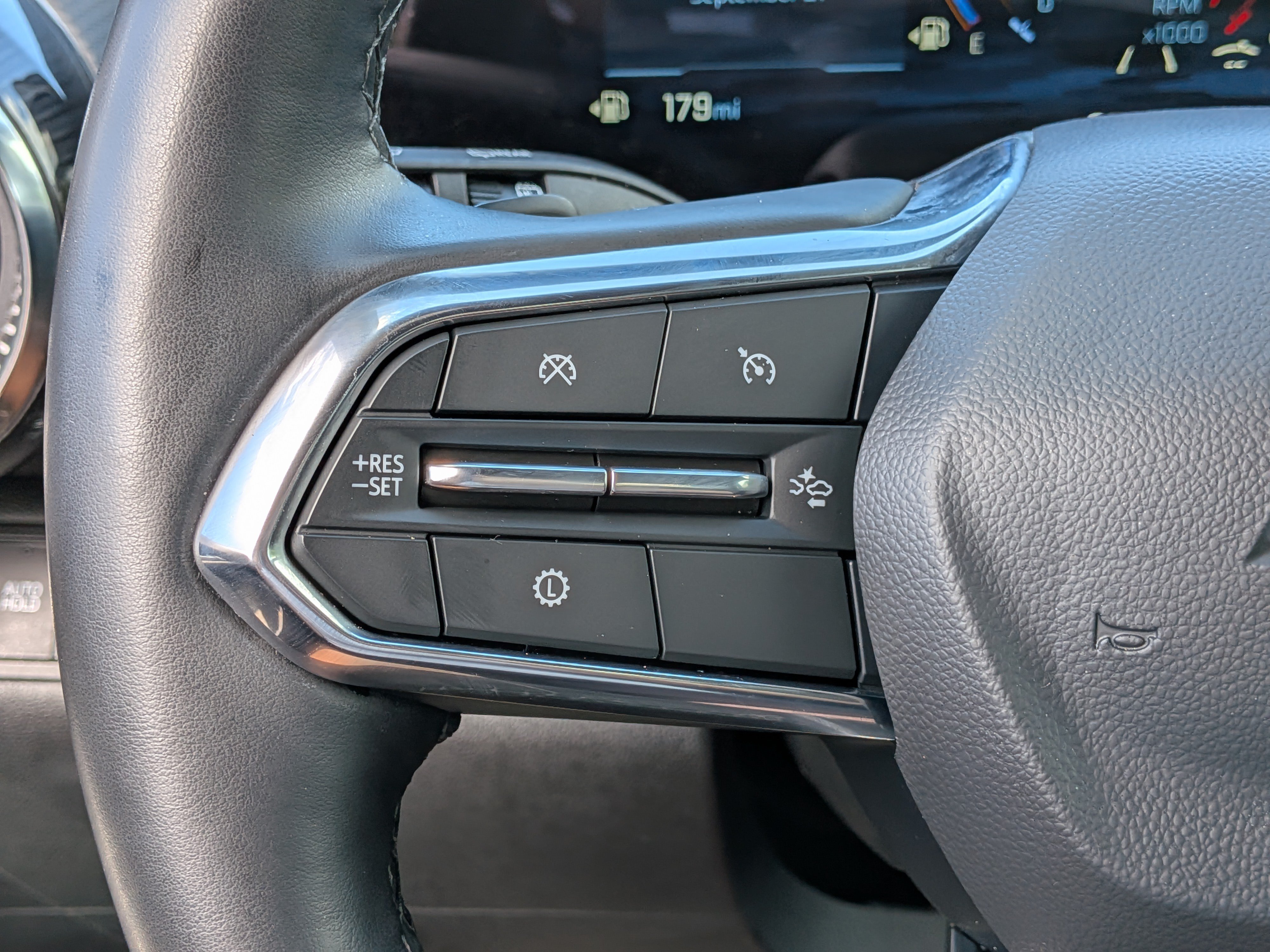 Used 2025 Chevrolet Equinox LT FWD image 23
