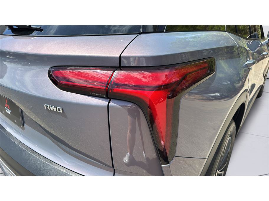 Used 2024 Chevrolet Blazer EV LT AWD/4WD image 39
