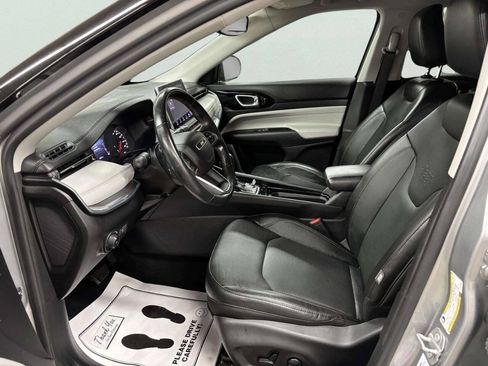 Used 2022 Jeep Compass Limited AWD/4WD image 14