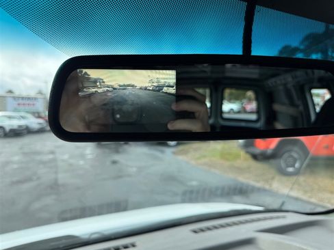 Used 2022 Chevrolet Express 2500 w/ Driver Convenience Package image 12