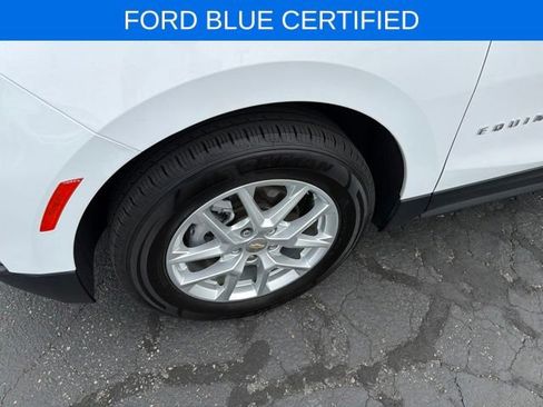 Used 2024 Chevrolet Equinox LT FWD image 18