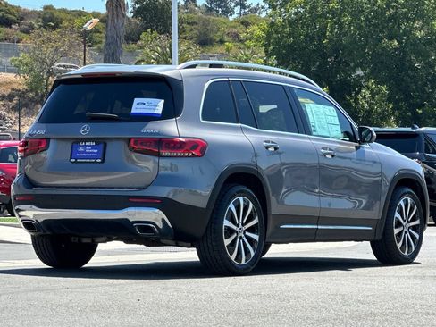 Used 2022 Mercedes-Benz GLB 250 4MATIC image 3