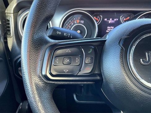 Used 2020 Jeep Gladiator Sport image 20